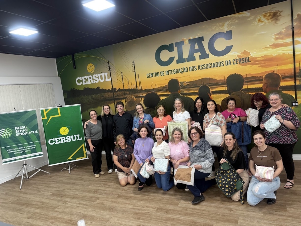CIAC realiza primeira turma do curso de artesanato de Costura em Tecidos